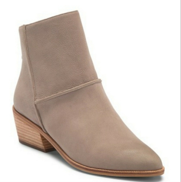Linea Paolo Poppy Booties Taupe Tan Stacked Block Heel Size 11 Boots - Picture 1 of 12